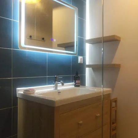 Duplex Sur Terrasse - La A Pieds דירה בטז-סור-מר