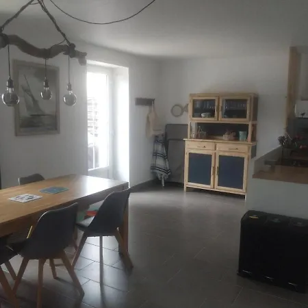 Duplex Sur Terrasse - La A Pieds בטז-סור-מר